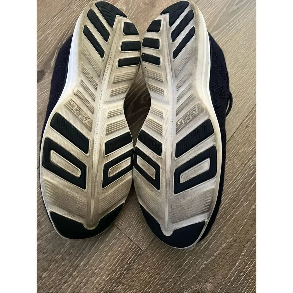 APL Techloom Pro Navy Sneakers Size 9.5